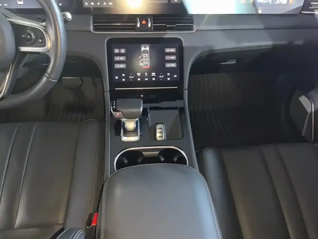 Li Auto Li ONE — миниатюра 10