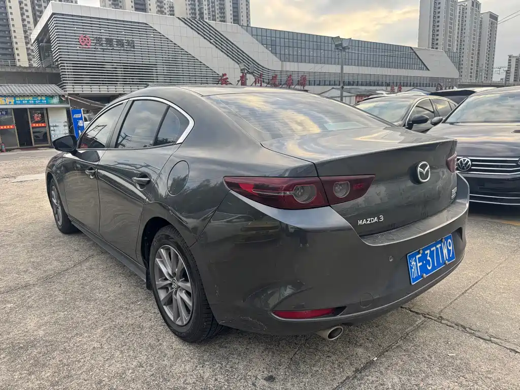 Mazda 3 Axela — миниатюра 4