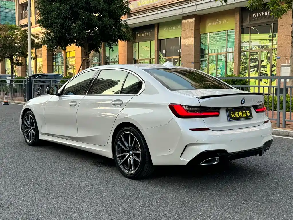 BMW 3 Series — миниатюра 11