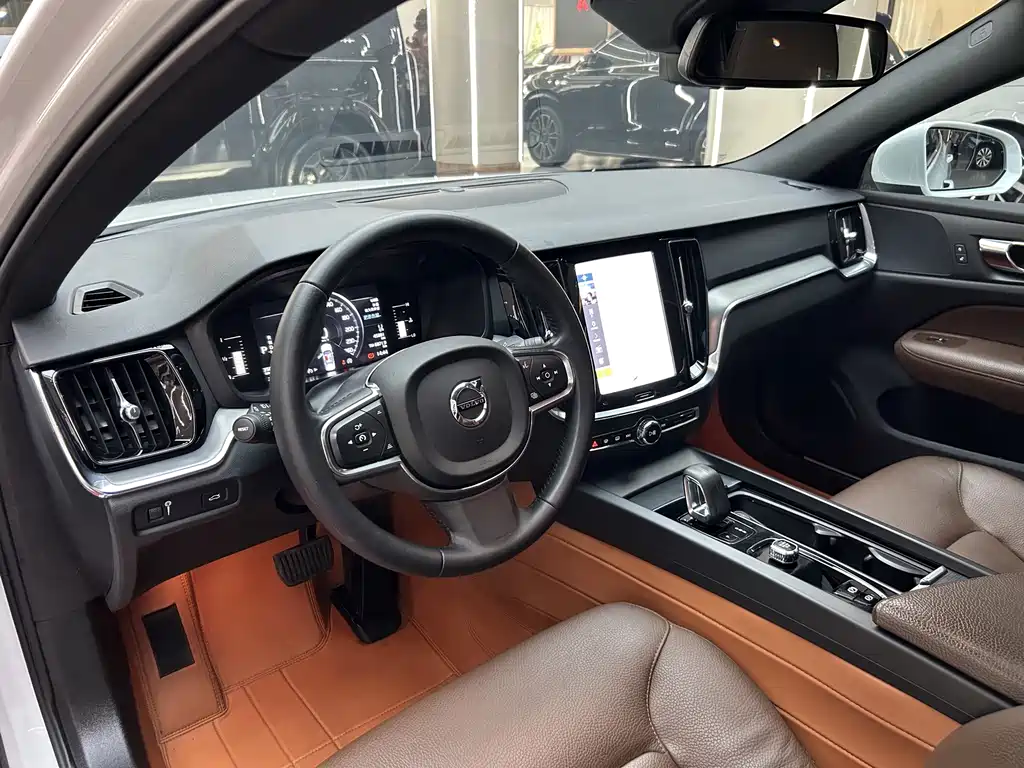 Volvo S60 — миниатюра 13