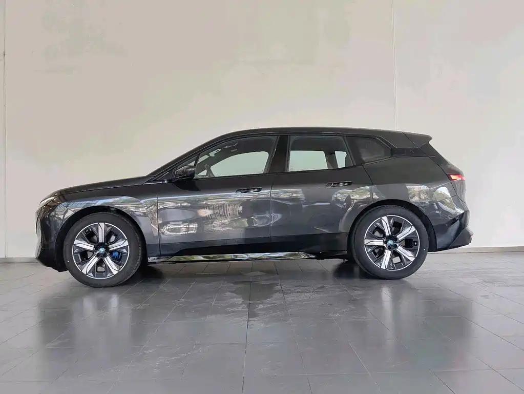 BMW iX — миниатюра 11