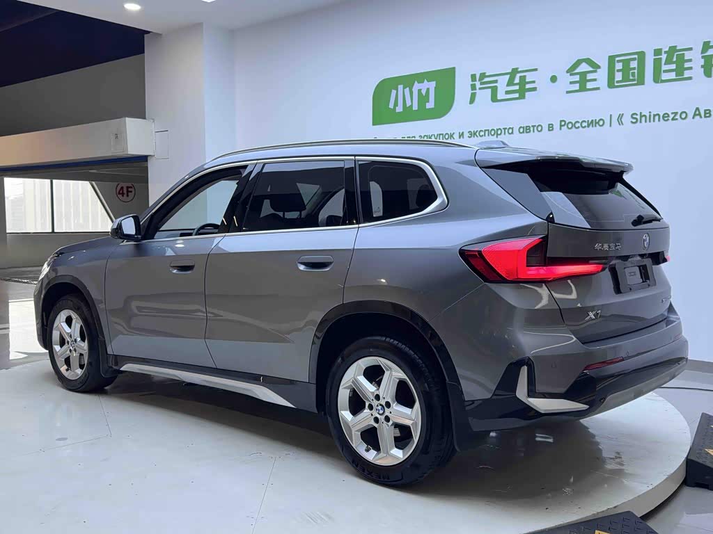 BMW X1 1.5 л 2023 г. Серебристо-серый, пробег 36000 км