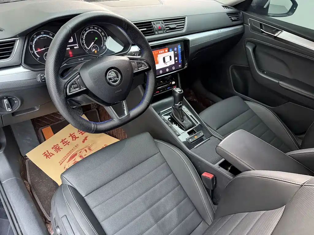 Skoda Superb — миниатюра 4
