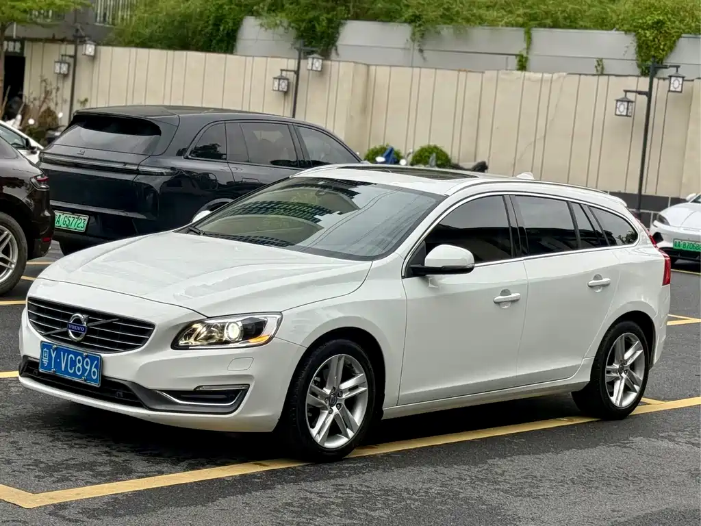 Volvo V60 — миниатюра 4