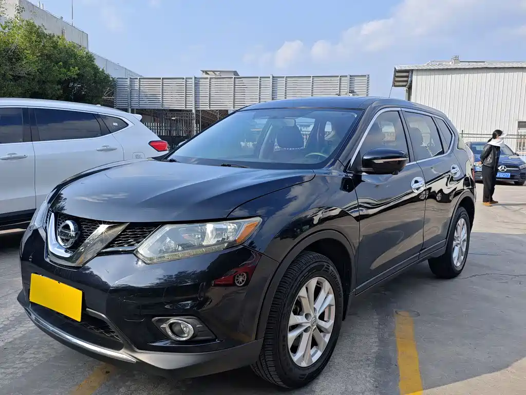 Nissan X-Trail 2015