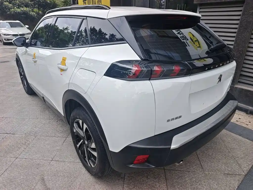 Peugeot 2008 — миниатюра 5