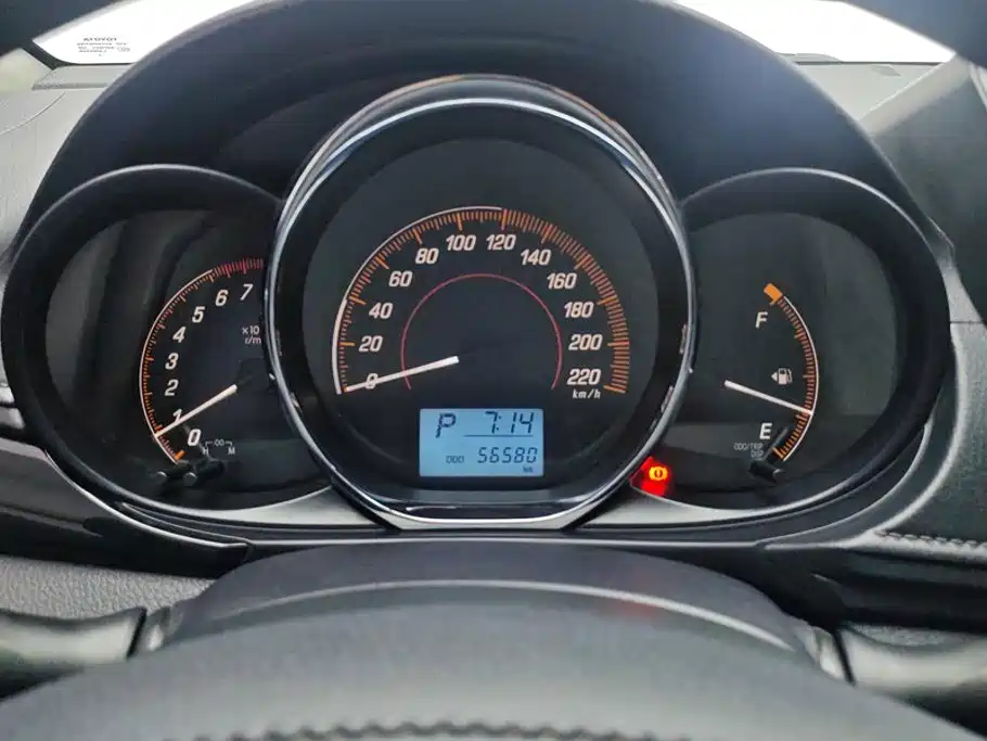 Toyota Yaris L — миниатюра 14