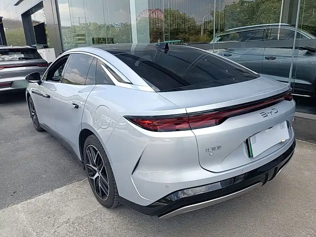 BYD Хань Ли — миниатюра 5