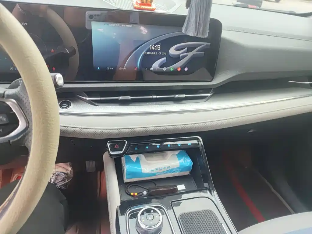 Ford Equator Sport — миниатюра 14