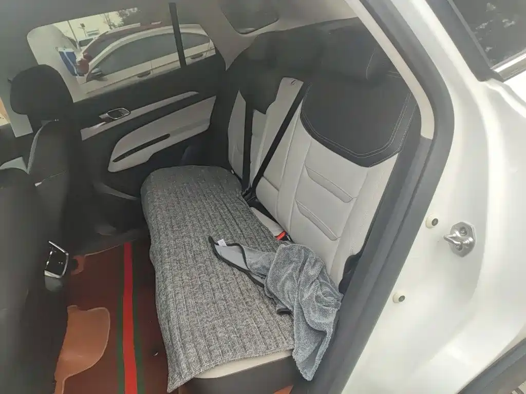Ford Equator Sport — миниатюра 18