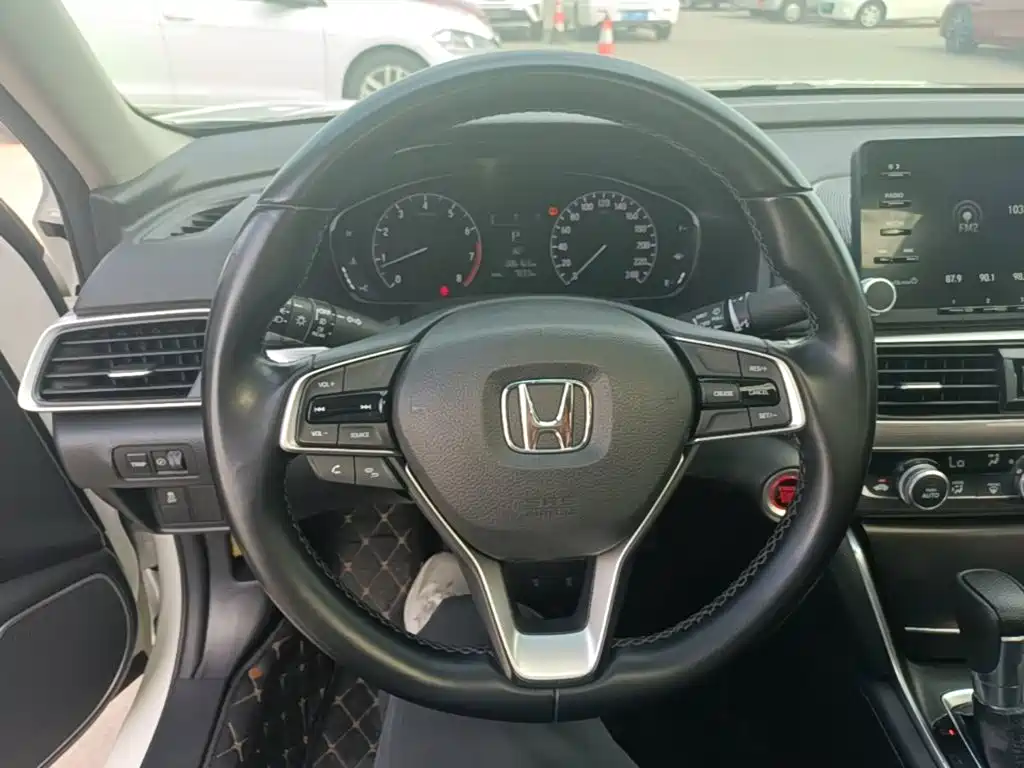 Honda Accord — миниатюра 7