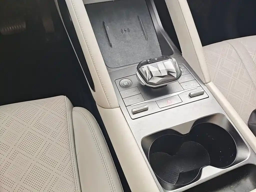 BYD Yuan UP — миниатюра 14