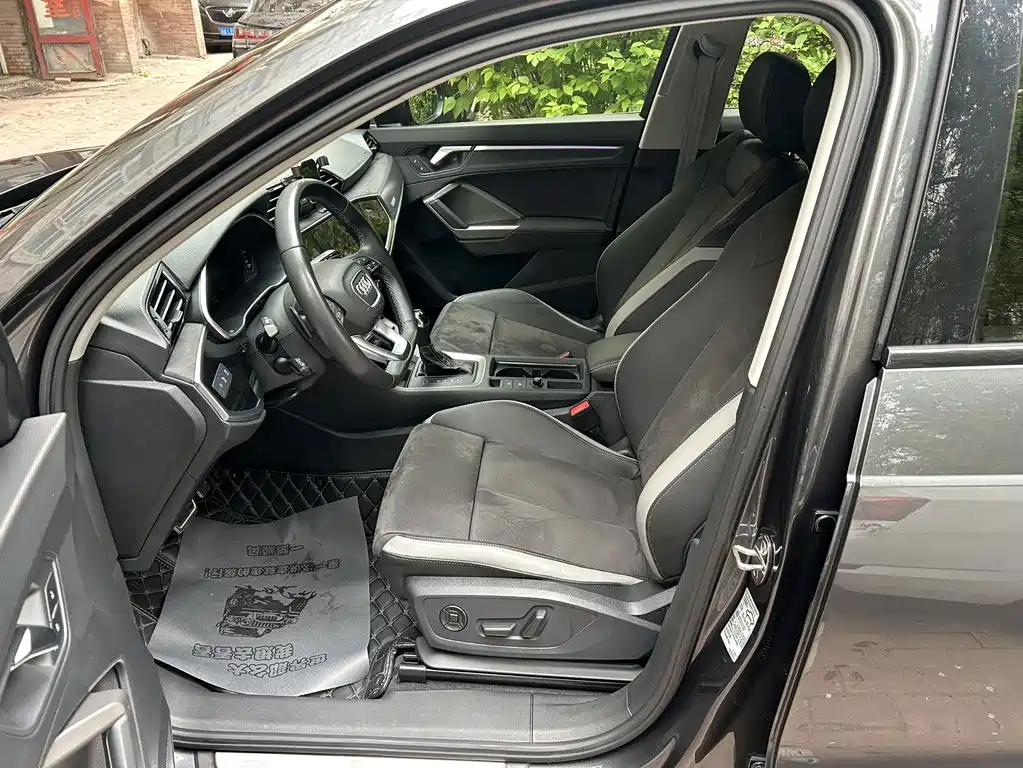 Audi Q3 — миниатюра 11