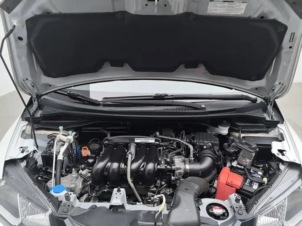 Honda Fit — миниатюра 6