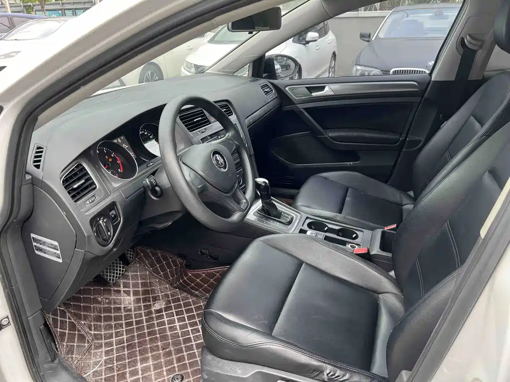 Volkswagen Golf — миниатюра 6