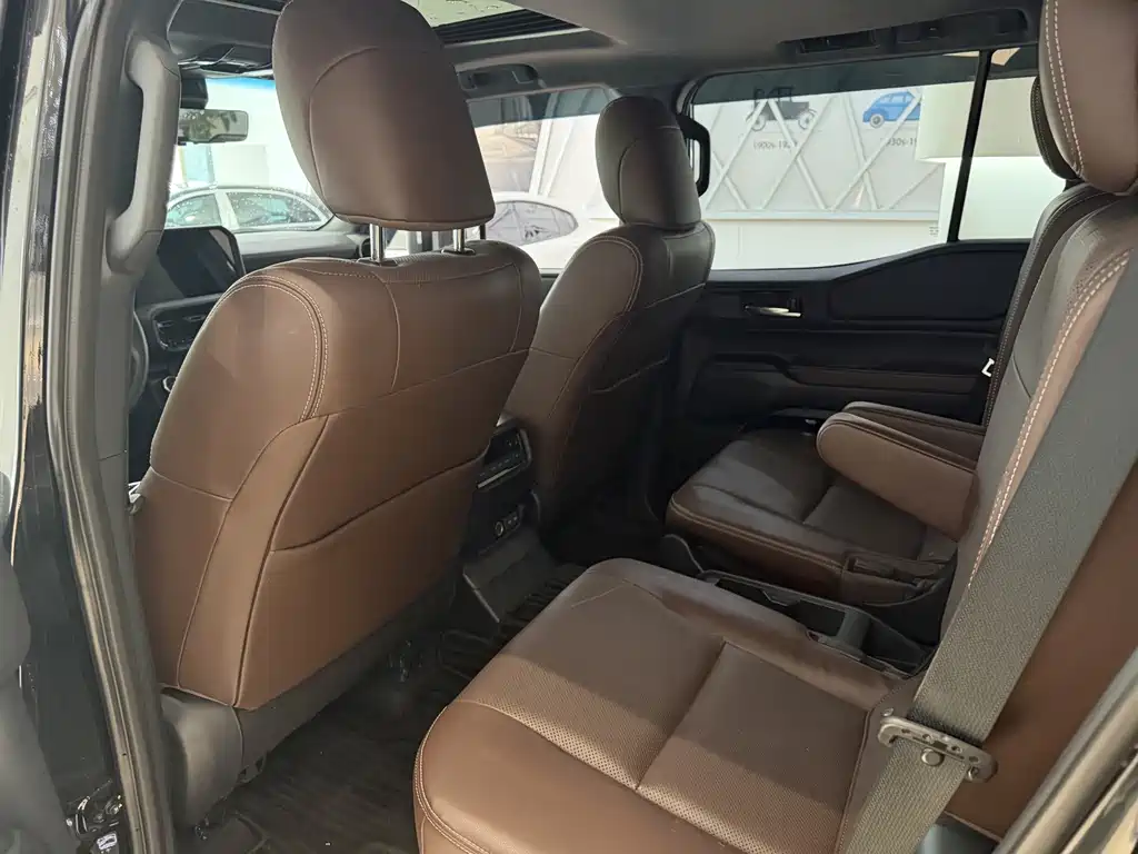 Toyota Prado — миниатюра 3