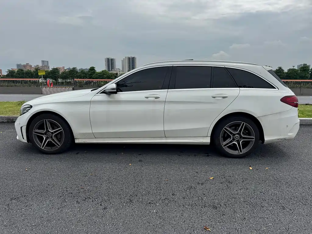 Mercedes-Benz C-Class (Import) — миниатюра 3
