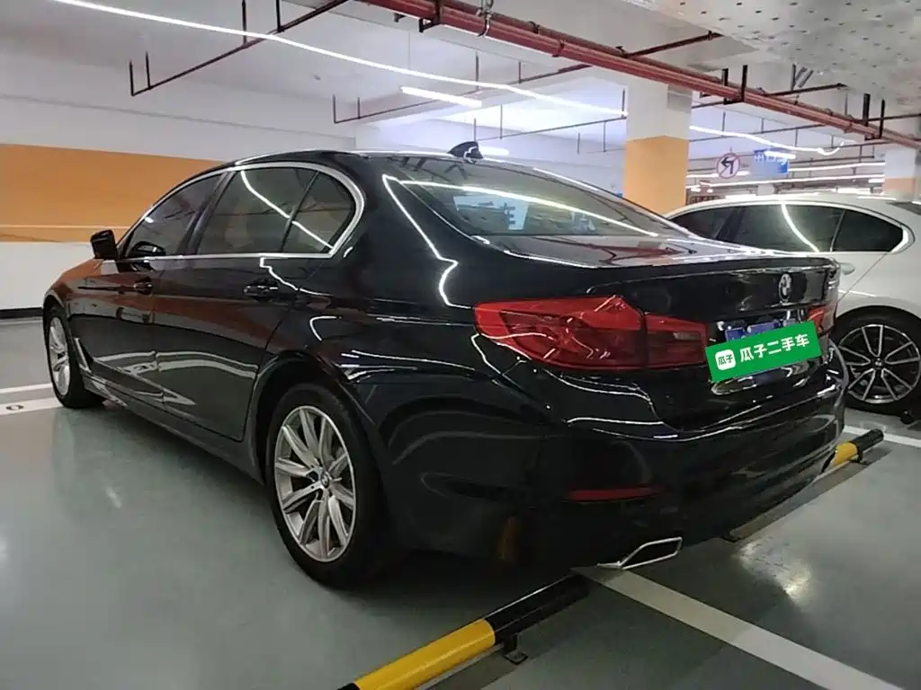 BMW 5 Series — миниатюра 5