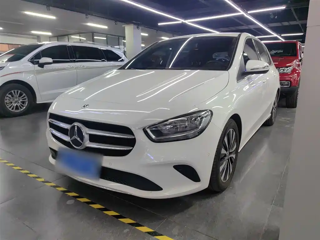 Mercedes-Benz B-Class 2021