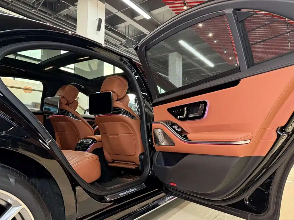 Mercedes-Benz S-Class — миниатюра 17