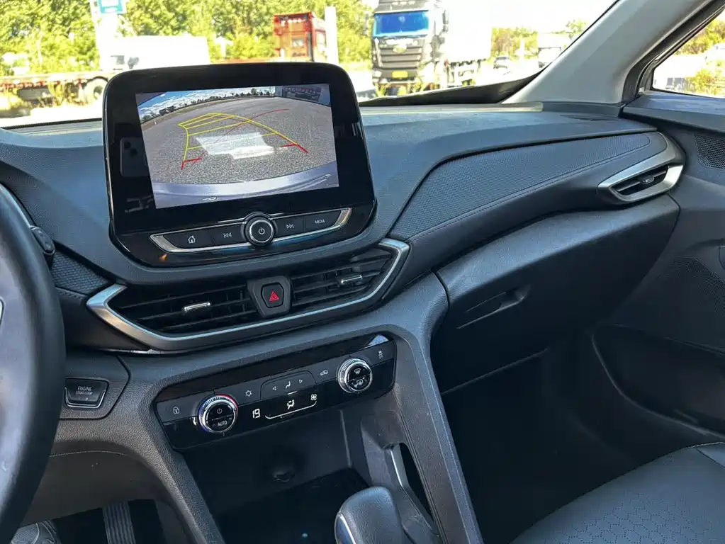 Chevrolet Volando — миниатюра 21