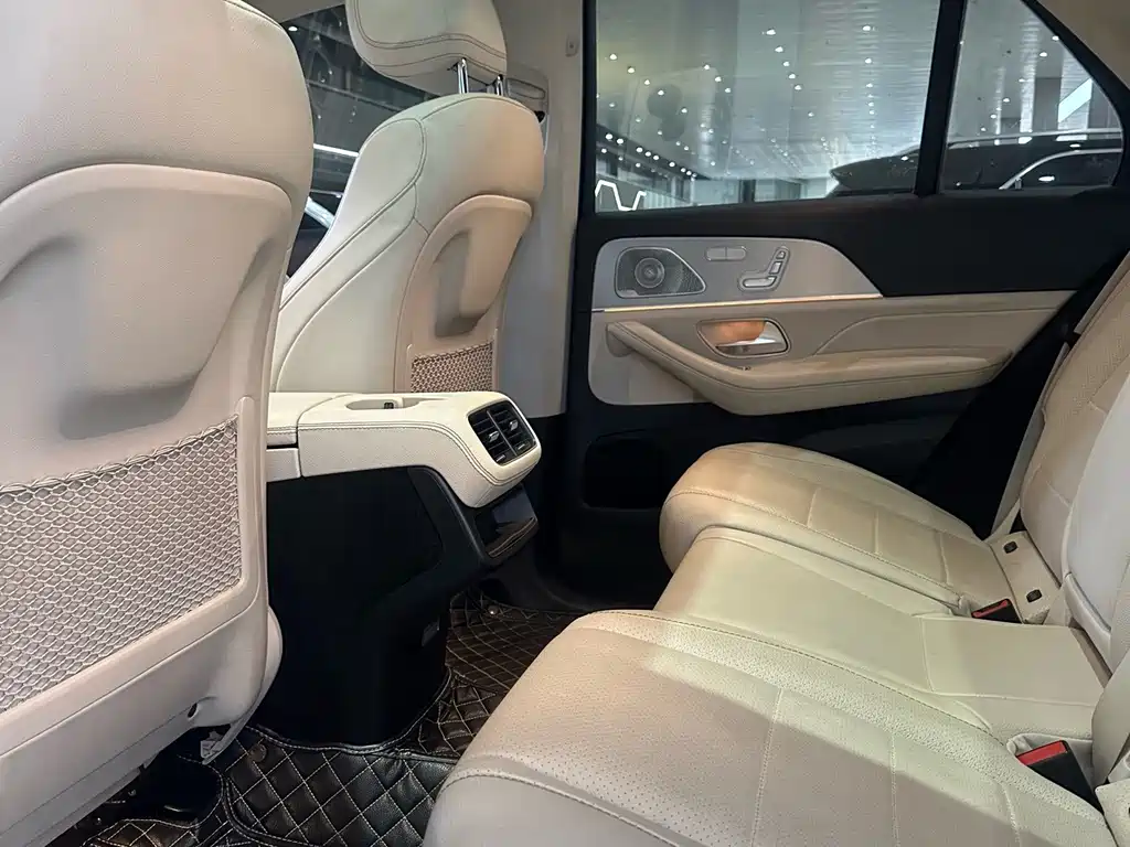 Mercedes-Benz GLE (Import) — миниатюра 6