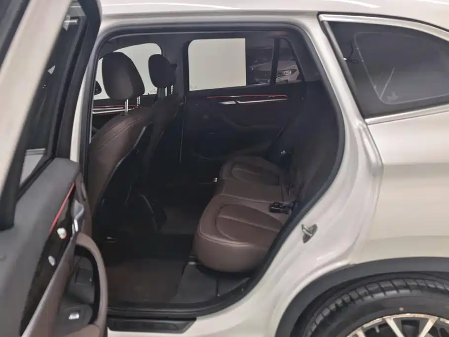 BMW X1 — миниатюра 11