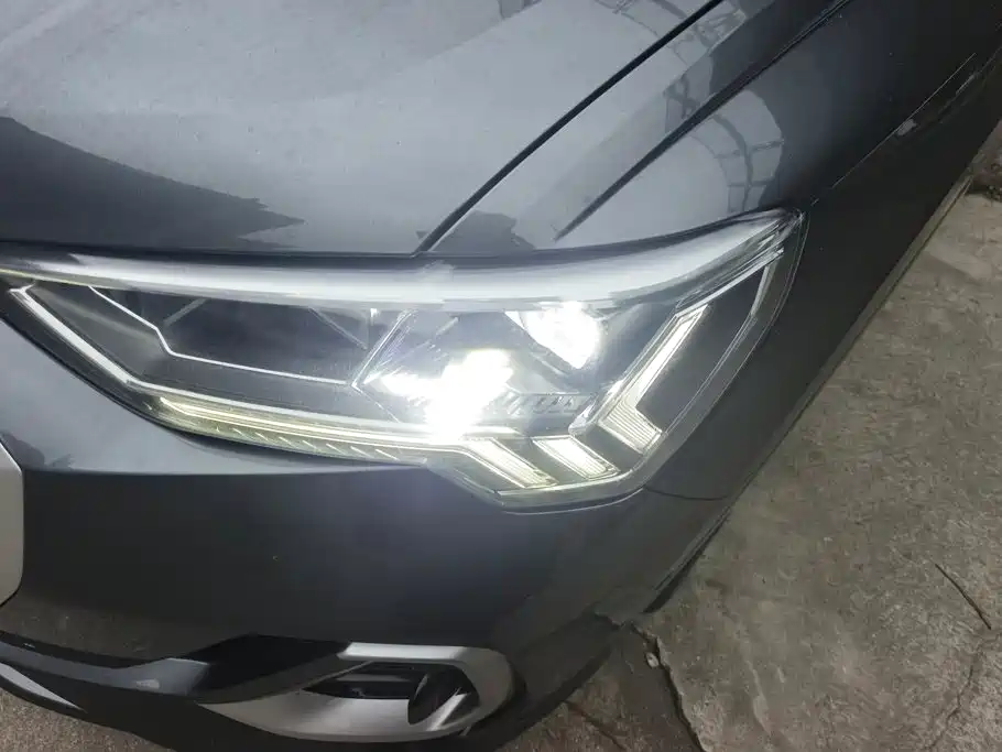 Audi Q3 — миниатюра 5