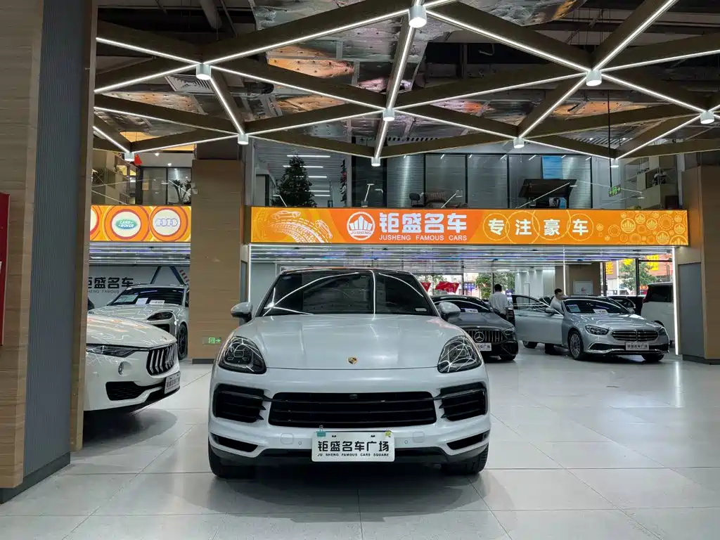 Porsche Cayenne — миниатюра 15