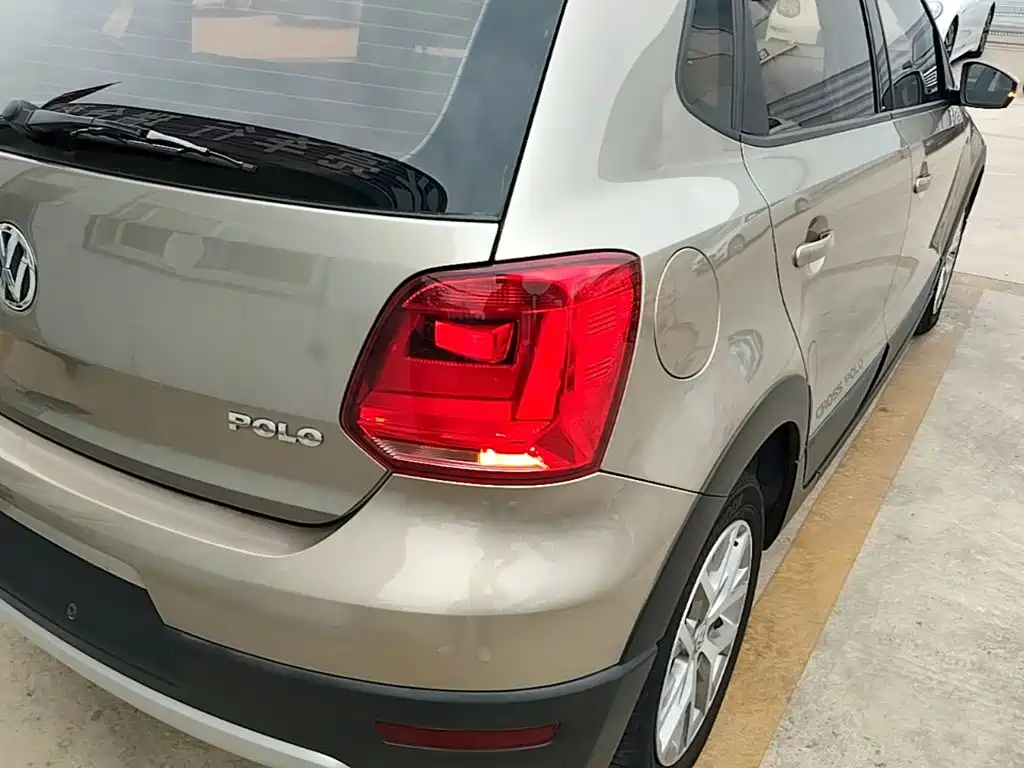Volkswagen Polo — миниатюра 8