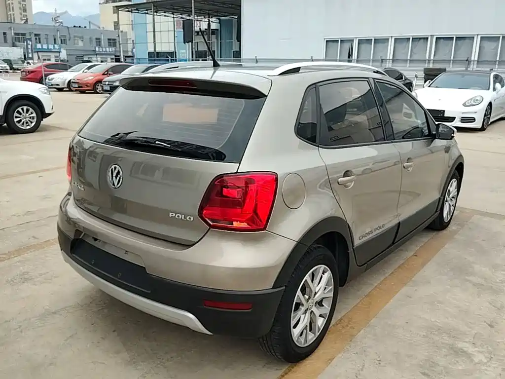 Volkswagen Polo — миниатюра 7