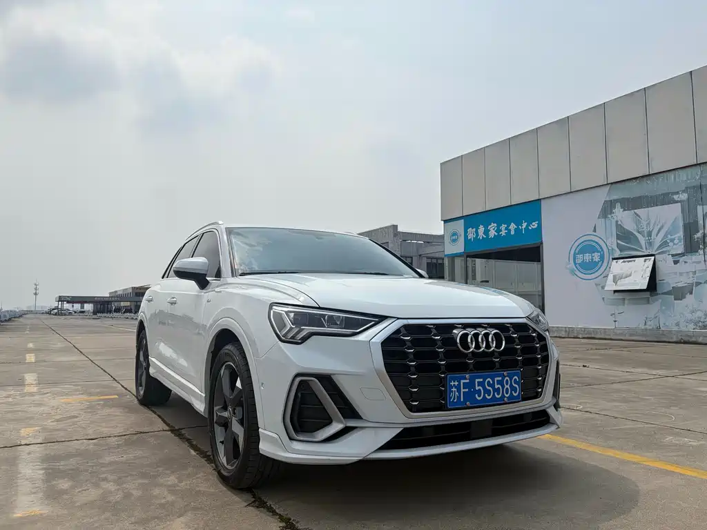 Audi Q3 2022 35 TFSI Fashion