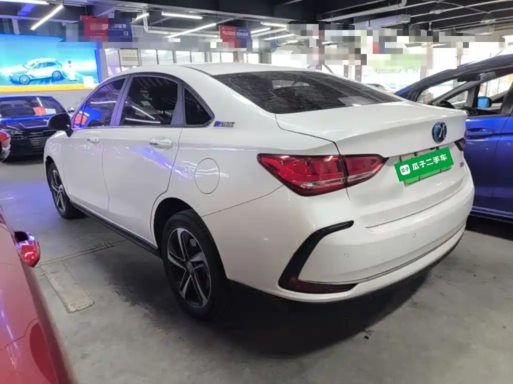 BAIC EU5 — миниатюра 5