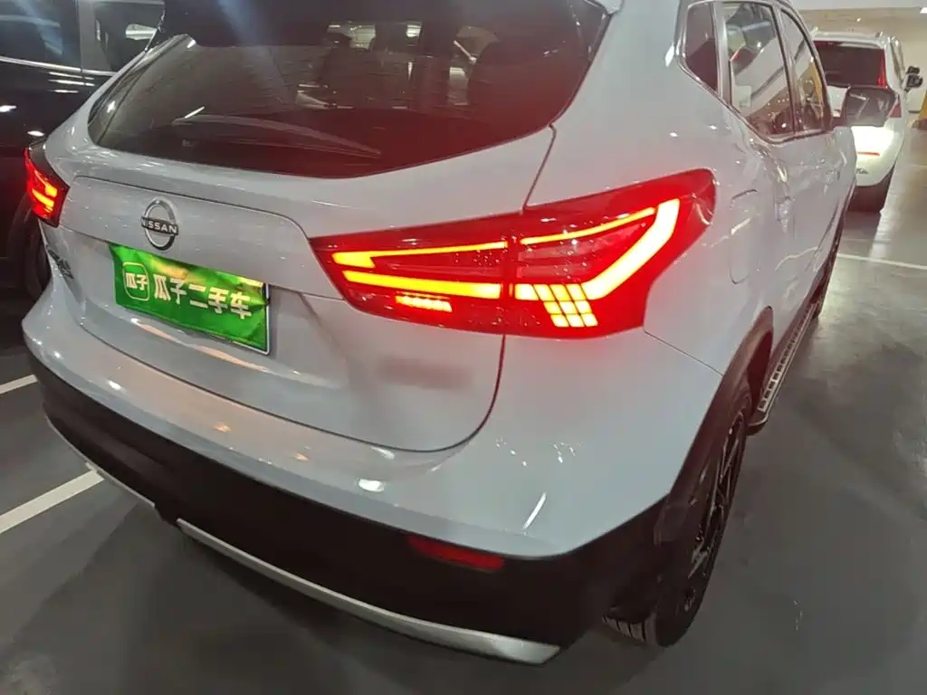 Nissan Qashqai — миниатюра 8