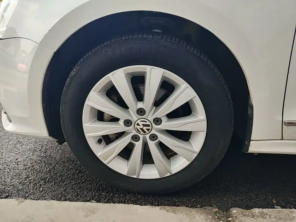 Volkswagen Sagitar — миниатюра 23