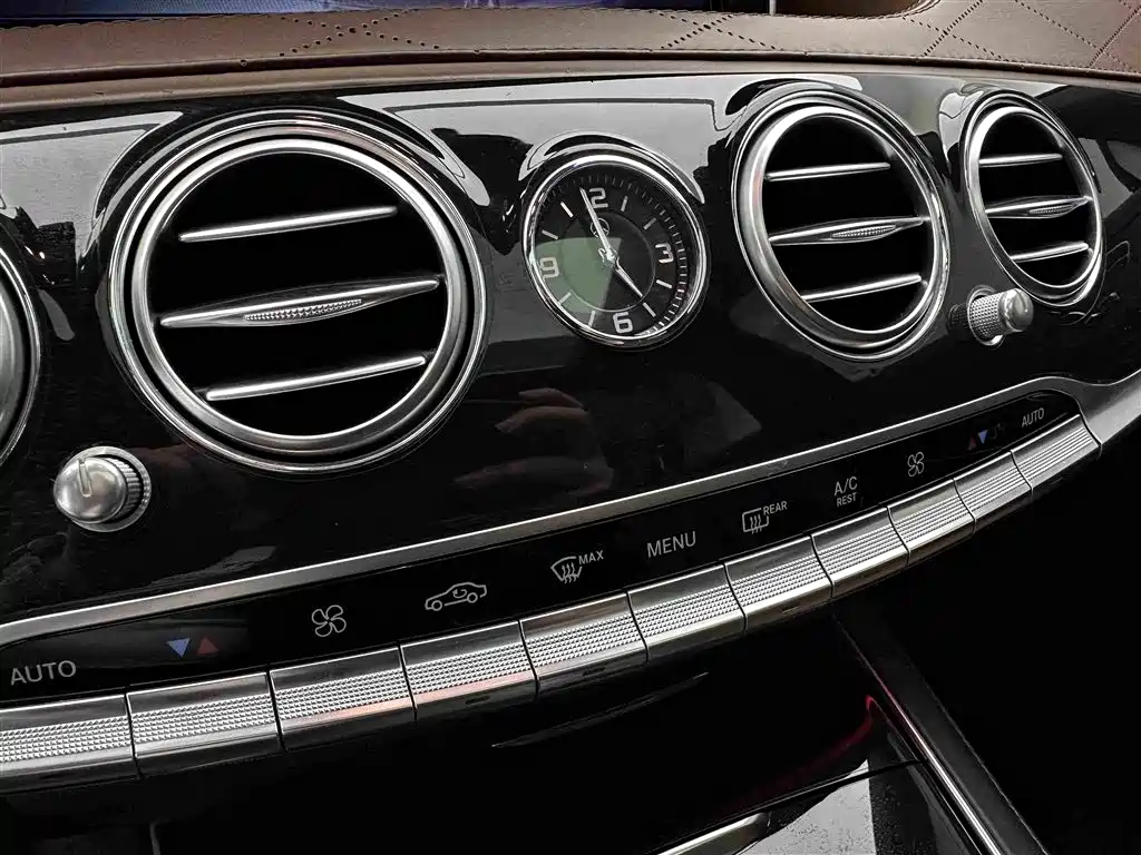 Mercedes-Benz S-Class — миниатюра 13