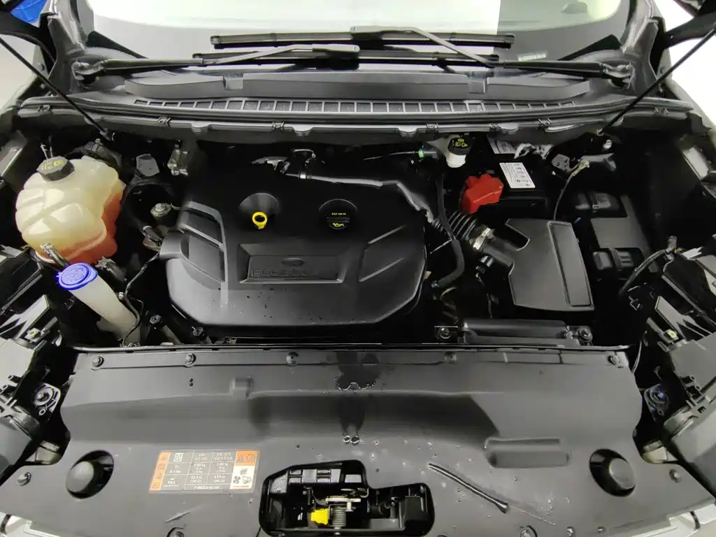 Ford Edge — миниатюра 6