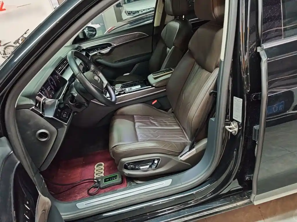 Audi A8 — миниатюра 15