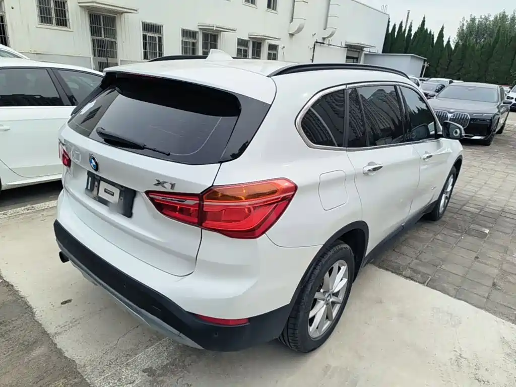 BMW X1 — миниатюра 7