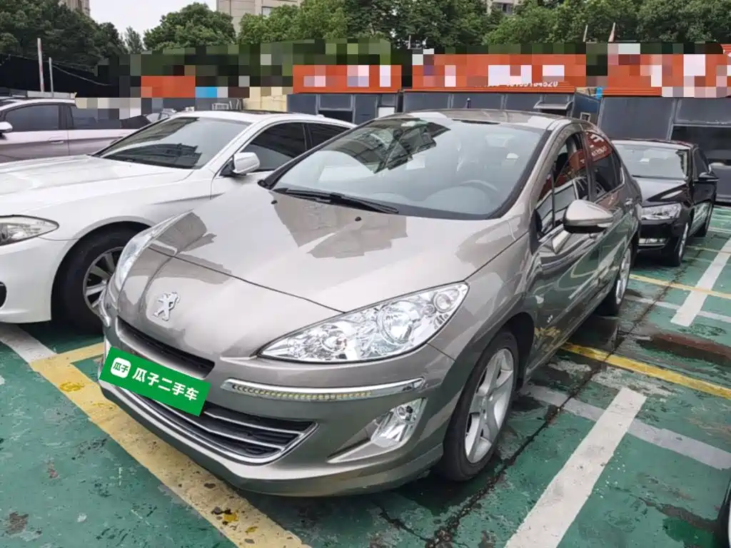 Peugeot 408 2013 2.0L AT Comfort