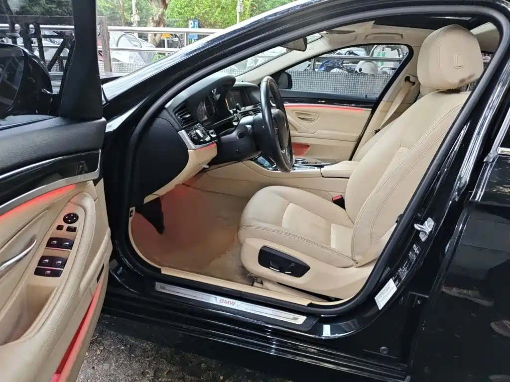 BMW 5 Series — миниатюра 14