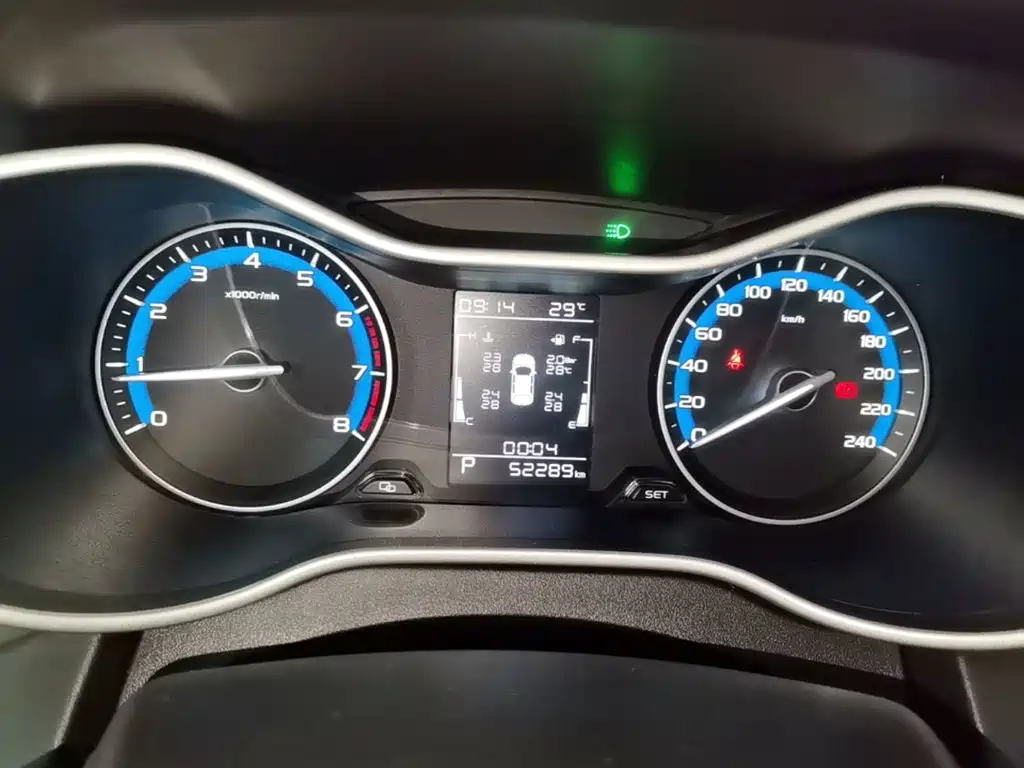Geely Emgrand — миниатюра 12