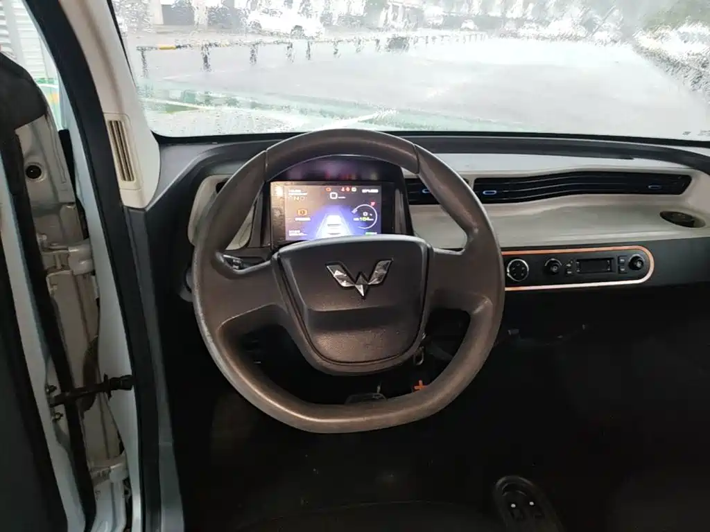 Wuling MINIEV — миниатюра 11