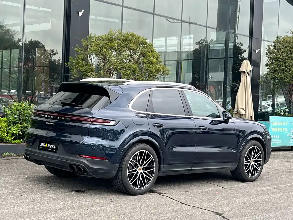 Porsche Cayenne — миниатюра 11