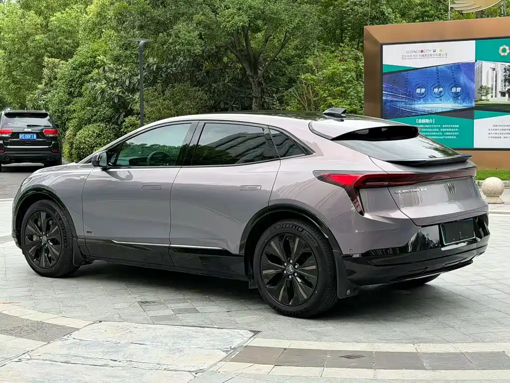 Buick E4 — миниатюра 4