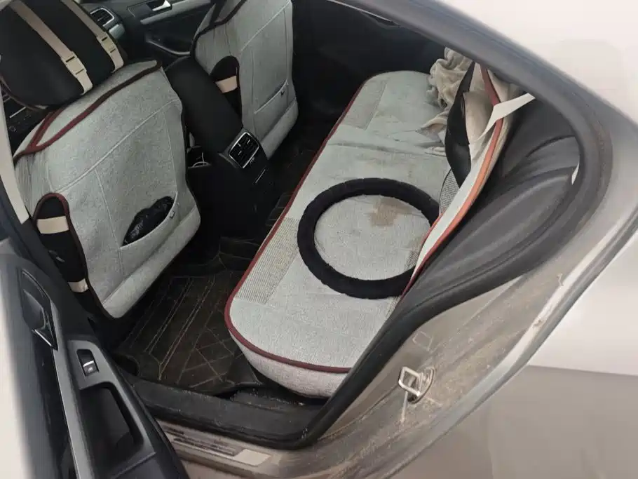 Volkswagen Sagitar — миниатюра 11