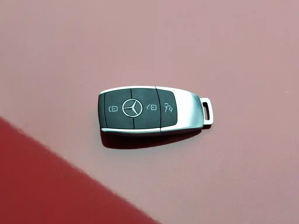 Mercedes-Benz C-Class — миниатюра 19