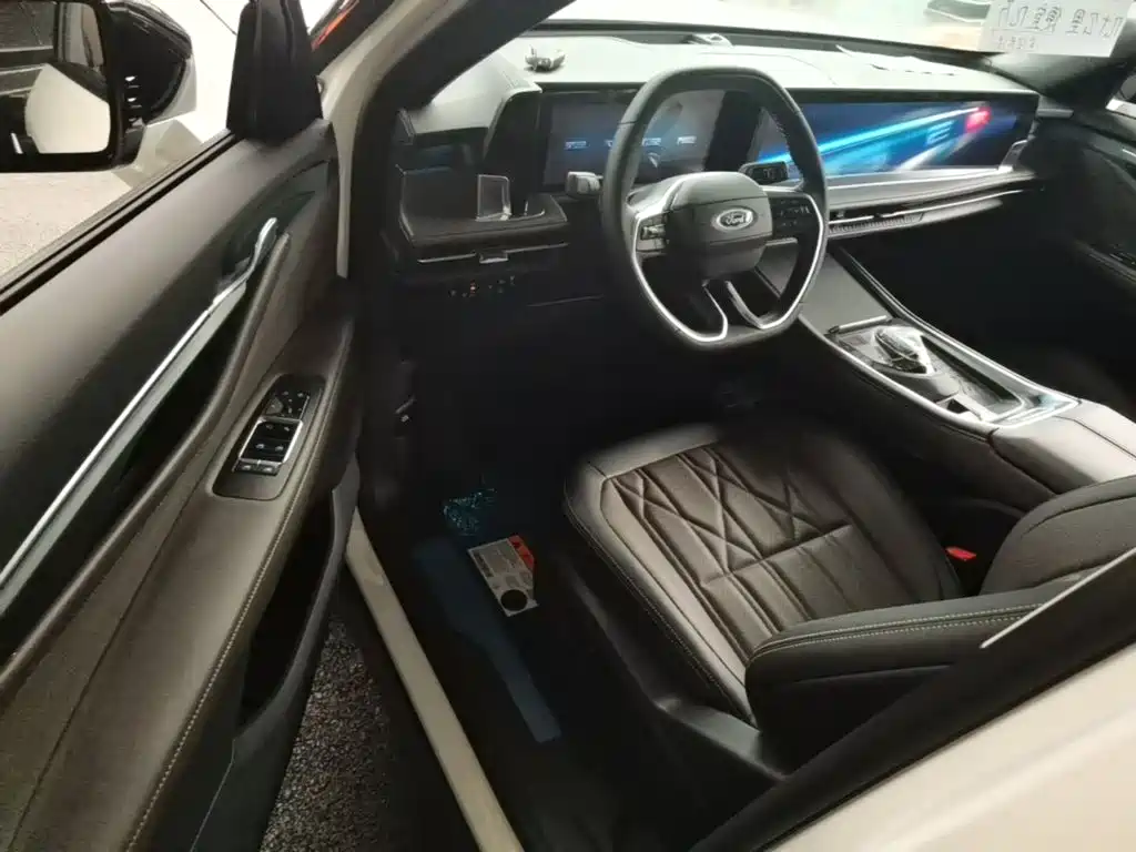 Ford Edge — миниатюра 16