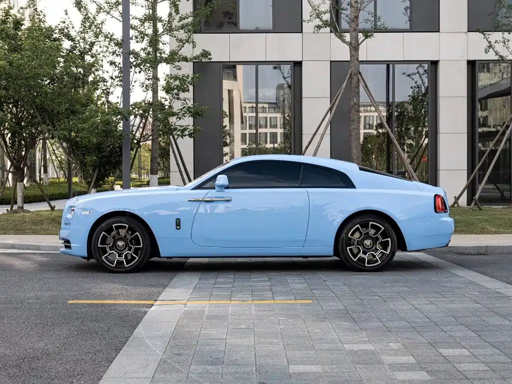 ROLLS-ROYCE PHANTOM