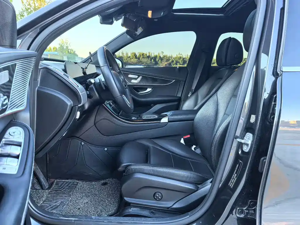 Mercedes-Benz EQC — миниатюра 4